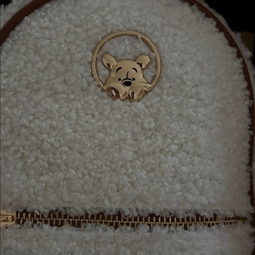 Disney Winnie the Pooh White Fluffy Backpack 3 Piece Set - Picture 4 of 5